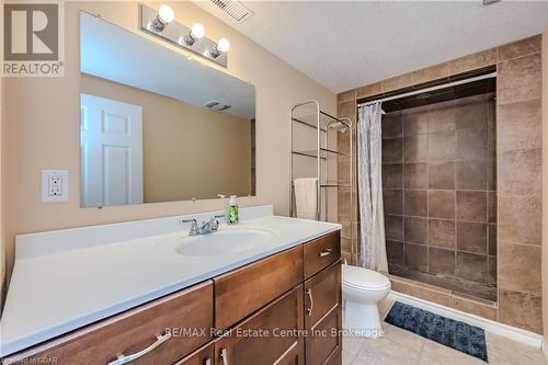 59 - 153 Janefield Avenue, Guelph (Hanlon Creek), ON - Indoor Photo Showing Bathroom