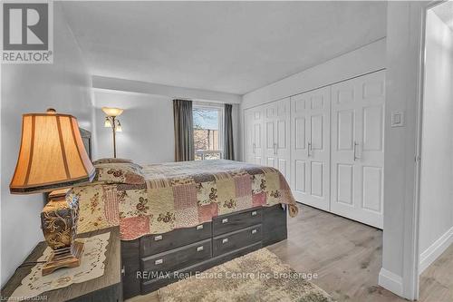 205 - 358 Waterloo Avenue, Guelph (Central West), ON - Indoor Photo Showing Bedroom