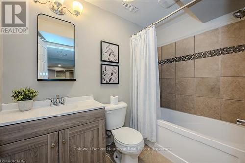 47 Bowen Drive, Guelph (Brant), ON - Indoor Photo Showing Bathroom