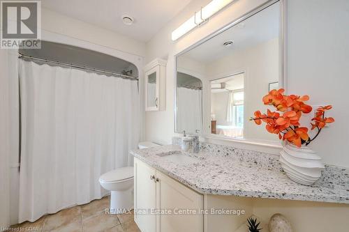 D403 - 71 Bayberry Drive, Guelph (Village), ON - Indoor Photo Showing Bathroom