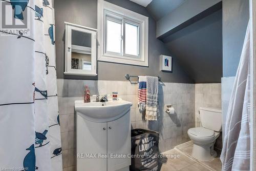 377 York Road, Guelph (Two Rivers), ON - Indoor Photo Showing Bathroom