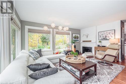 1825 Victoria Road S, Guelph (Guelph South), ON - Indoor Photo Showing Living Room With Fireplace