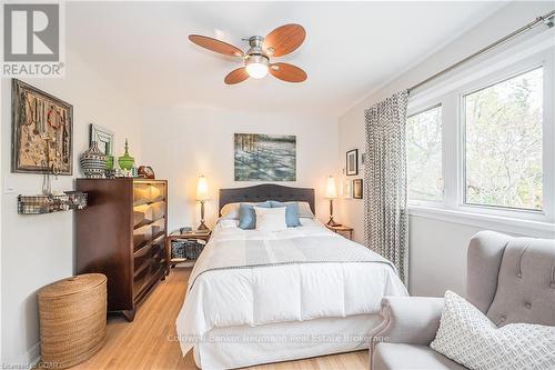 1825 Victoria Road S, Guelph (Guelph South), ON - Indoor Photo Showing Bedroom