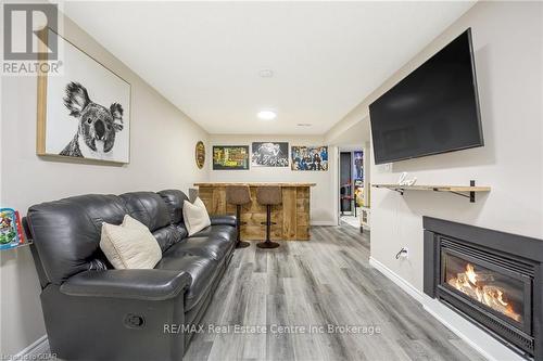 36 - 125 Sekura Crescent, Cambridge, ON - Indoor Photo Showing Living Room With Fireplace