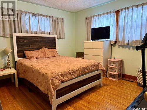 107 Carl Avenue W, Langenburg, SK - Indoor Photo Showing Bedroom