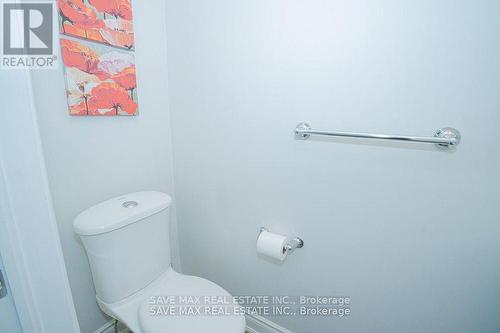 50 Islandview Way, Hamilton, ON - Indoor Photo Showing Bathroom