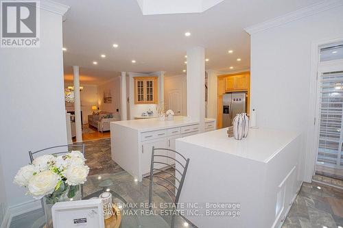 50 Islandview Way, Hamilton, ON - Indoor Photo Showing Kitchen