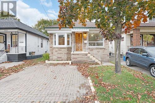 105 Edgemont Street N, Hamilton, ON - Outdoor With Facade