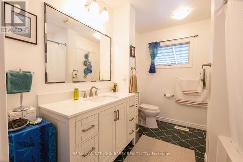 48 Nelson Street, Quinte West, ON - Indoor Photo Showing Bathroom