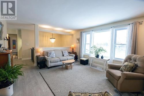 48 Nelson Street, Quinte West, ON - Indoor Photo Showing Living Room