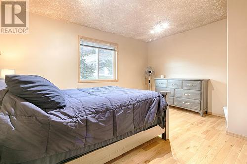 3637 Broadwater Road, Robson, BC - Indoor Photo Showing Bedroom