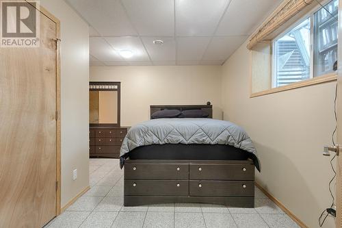 3637 Broadwater Road, Robson, BC - Indoor Photo Showing Bedroom