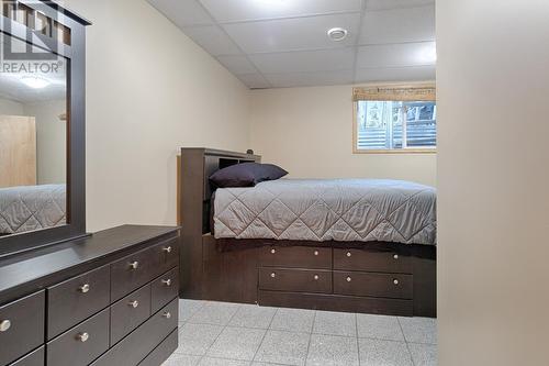 3637 Broadwater Road, Robson, BC - Indoor Photo Showing Bedroom