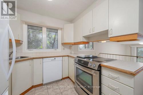 1858 Appleford Street, Ottawa, ON - Indoor Photo Showing Kitchen