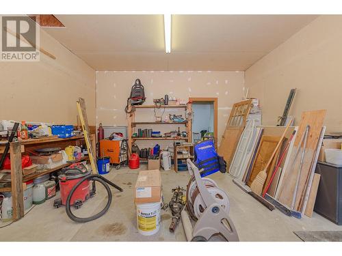 2510 Samuelson Road, Sicamous, BC - Indoor