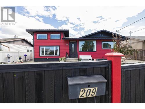 209 Thrupp Street, Kamloops, BC - Outdoor