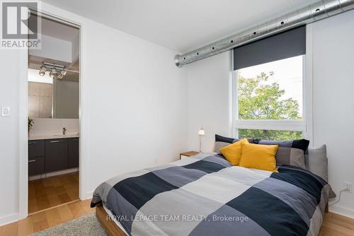 401 - 22 Perkins Street, Ottawa, ON - Indoor Photo Showing Bedroom