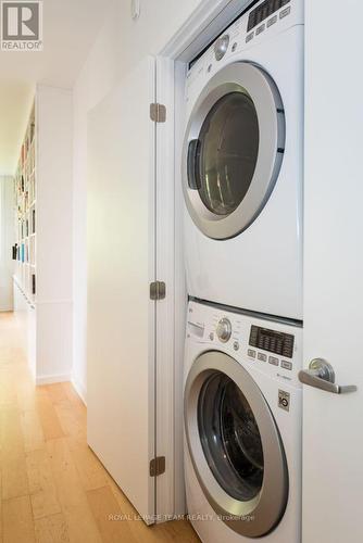 401 - 22 Perkins Street, Ottawa, ON - Indoor Photo Showing Laundry Room