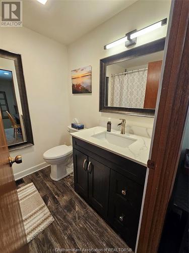 393 Baldoon Road Unit# 27, Chatham, ON - Indoor Photo Showing Bathroom