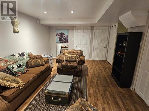 393 Baldoon Road Unit# 27, Chatham, ON - Indoor Photo Showing Living Room