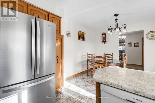 9 Blackbird Crescent, Guelph (Victoria North), ON - Indoor Photo Showing Kitchen