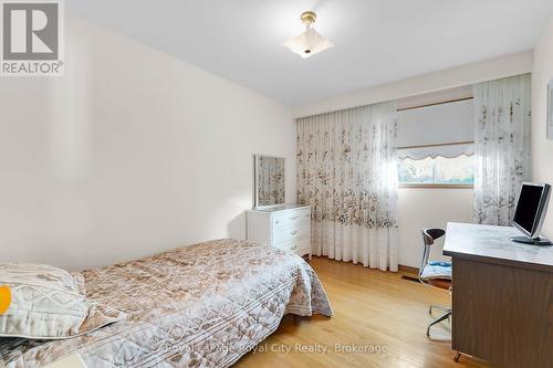 9 Blackbird Crescent, Guelph (Victoria North), ON - Indoor Photo Showing Bedroom