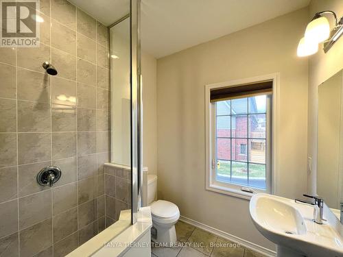 155 Danzatore Path, Oshawa, ON - Indoor Photo Showing Bathroom