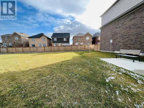 155 Danzatore Path, Oshawa, ON - Outdoor