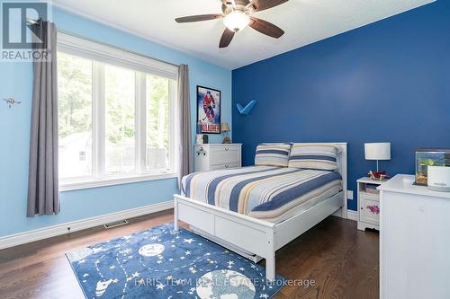 16 Boothby Crescent, Springwater, ON - Indoor Photo Showing Bedroom