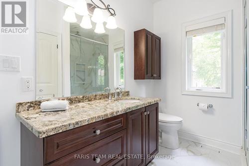 16 Boothby Crescent, Springwater, ON - Indoor Photo Showing Bathroom