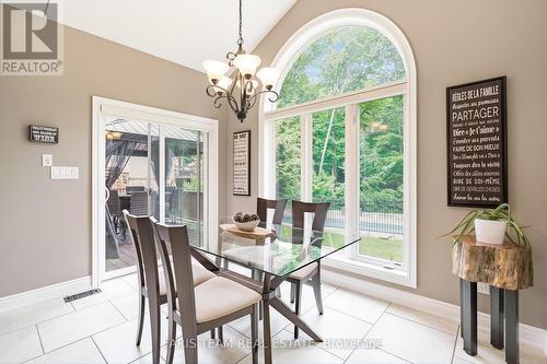 16 Boothby Crescent, Springwater, ON - Indoor Photo Showing Dining Room