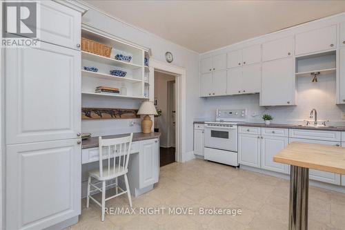 132 Jarvis Street, Orillia, ON - Indoor Photo Showing Kitchen