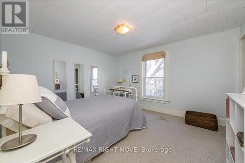 132 Jarvis Street, Orillia, ON - Indoor Photo Showing Bedroom