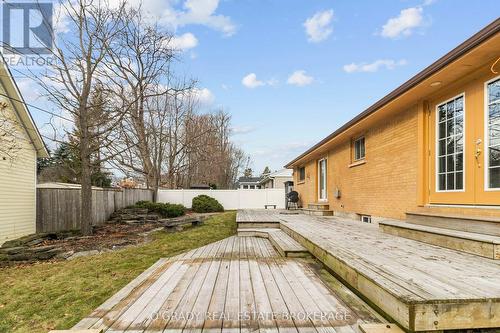 6 Woodlawn Place, Brockville, ON - Outdoor With Deck Patio Veranda