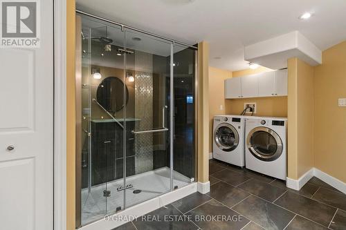 6 Woodlawn Place, Brockville, ON - Indoor Photo Showing Laundry Room