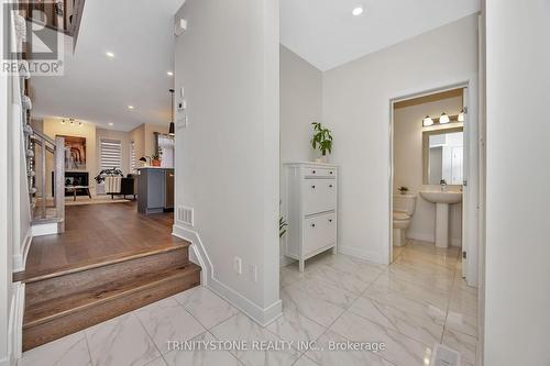 716 Twist Way, Ottawa, ON - Indoor Photo Showing Other Room