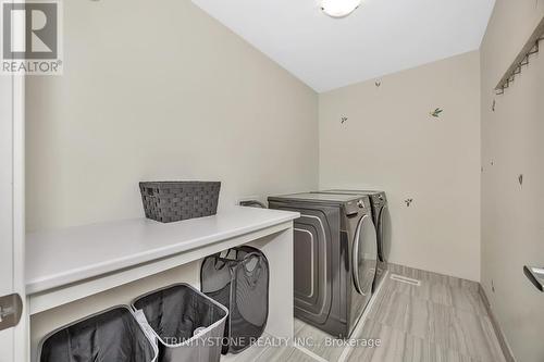 716 Twist Way, Ottawa, ON - Indoor Photo Showing Laundry Room