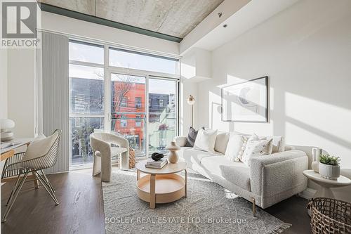 204 - 41 Ossington Avenue, Toronto, ON - Indoor Photo Showing Living Room