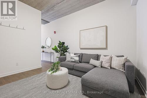 204 - 41 Ossington Avenue, Toronto, ON - Indoor Photo Showing Living Room