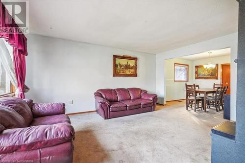 632 Beach Boulevard, Hamilton, ON - Indoor Photo Showing Living Room