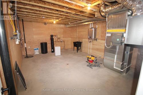 861 22Nd Avenue A, Hanover, ON - Indoor Photo Showing Basement