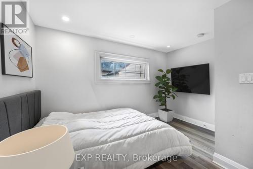 165 Claremont Street, Toronto, ON - Indoor Photo Showing Bedroom