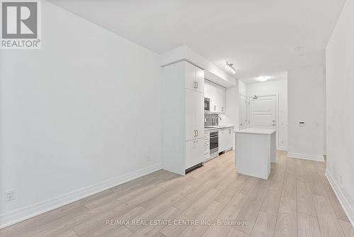 2603 - 36 Elm Drive, Mississauga, ON - Indoor Photo Showing Kitchen