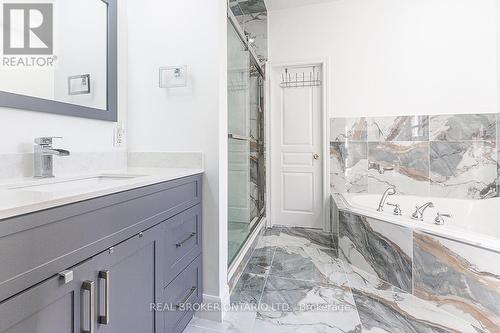 10 Costner Place, Caledon, ON - Indoor Photo Showing Bathroom