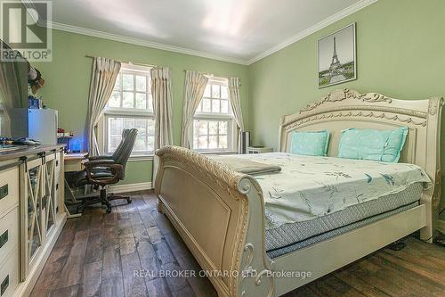 10 Costner Place, Caledon, ON - Indoor Photo Showing Bedroom