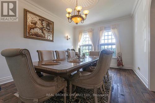 10 Costner Place, Caledon, ON - Indoor Photo Showing Dining Room