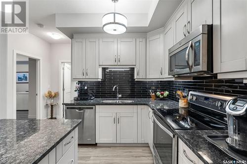 121 1025 Moss Avenue, Saskatoon, SK - Indoor Photo Showing Kitchen With Upgraded Kitchen