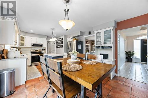 1260 Daley Avenue, Sarnia, ON - Indoor Photo Showing Dining Room