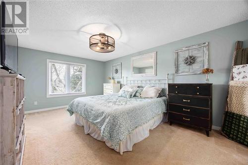 1260 Daley Avenue, Sarnia, ON - Indoor Photo Showing Bedroom