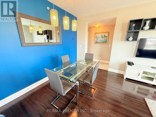 811 - 24 Woodstream Boulevard, Vaughan, ON - Indoor Photo Showing Dining Room